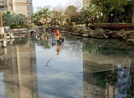 连云港景观池淤泥清理